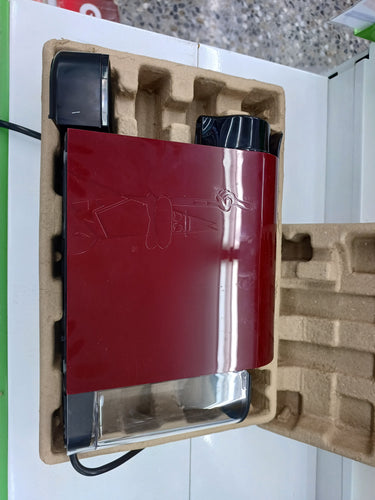Bialetti Gioia, Macchina Caffè Espresso per Capsule in Alluminio, Incluse 64 Capsule, Funziona Esclusivamente con Capsule, Rosso